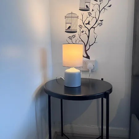 Modern Room In A 4 Bedroom Flat In London, Shared Bathroom! Exterior photo